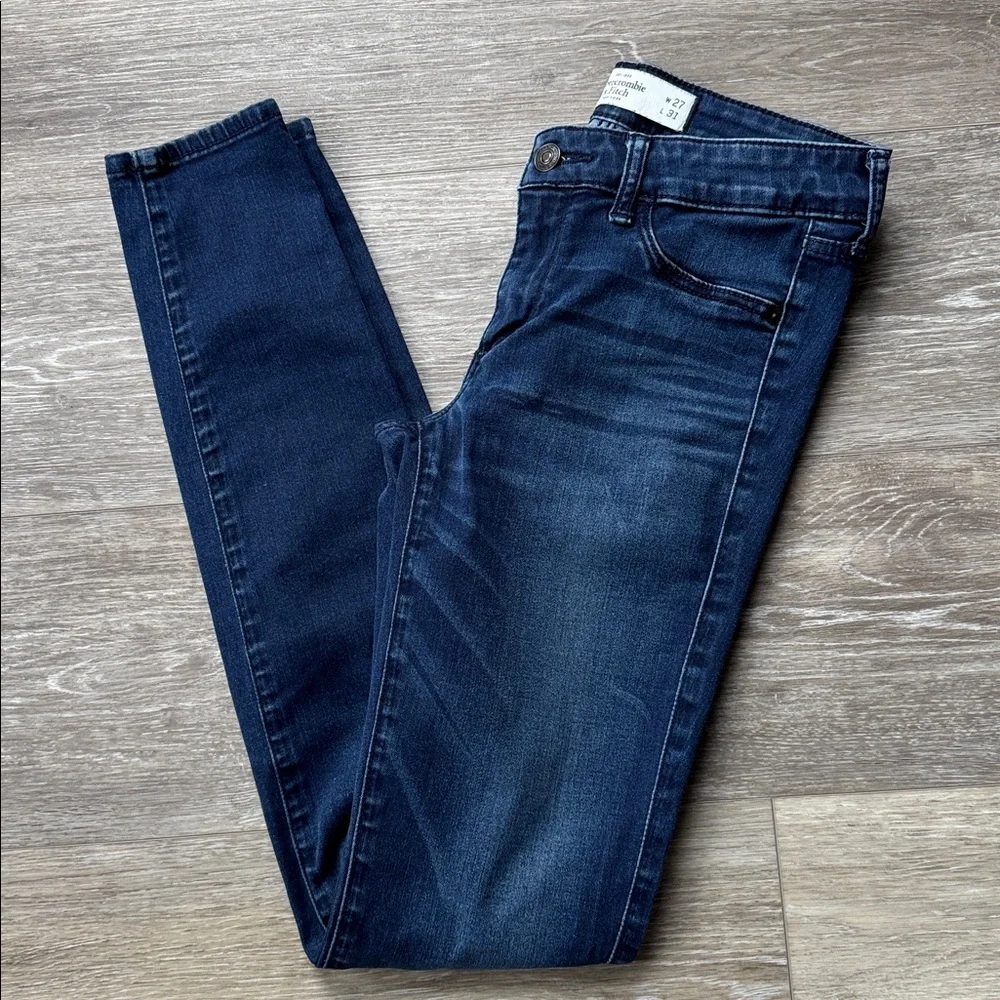 Abercrombie & Fitch Vintage Indigo Skinny Jeans 4L